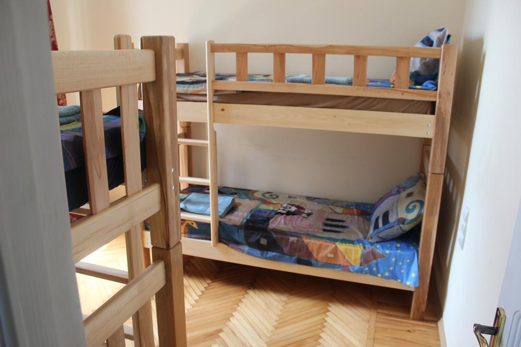 Hostel Bude Kutaisi Værelse billede